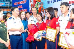 Bồi đắp tình yêu biển, đảo cho thế hệ trẻ