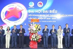 Doanh nh&acirc;n trẻ phải đi đầu, d&aacute;m đổi mới