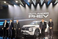 [GALLERY] Mitsubishi Outlander PHEV mở bán từ 1,2 tỷ đồng, chạy điện 100 km