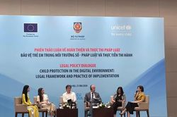 Tăng 'lá chắn' pháp lý cho trẻ em trên không gian mạng