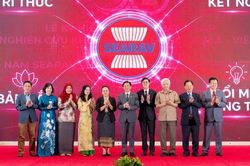 Phát huy vai trò của trí thức, nhà khoa học trong công tác đối ngoại nhân dân