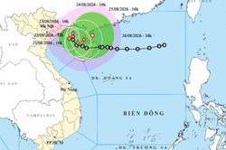 Áp thấp nhiệt đới mạnh lên thành cơn bão số 4, di chuyển chậm, gió gần tâm bão cấp 8