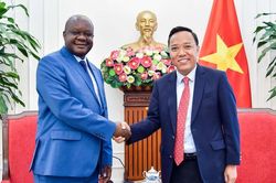 Việt Nam coi trọng hợp t&aacute;c với Congo, bao gồm hợp t&aacute;c trong kh&ocirc;ng gian Ph&aacute;p ngữ