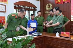Bắt giữ đối tượng mua bán ma túy, thu giữ 4 bánh heroin ở Lai Châu