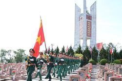 Cần nhân lực chuyên trách chăm sóc nghĩa trang lớn nhất tỉnh Nghệ An