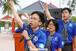 Kỳ cuối: Những 'hạt giống đỏ' trưởng thành trên đất Sen Hồng