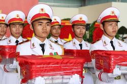 Lễ bàn giao mẫu hài cốt các liệt sĩ để đưa ra Hà Nội giám định ADN