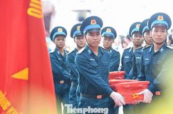'Mệnh lệnh từ trái tim' trên chuyến bay đưa mẫu sinh phẩm liệt sĩ về Hà Nội