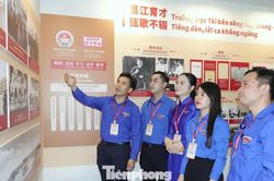 Thanh niên Việt - Trung tiếp nối 'dấu đỏ', kiến tạo tương lai