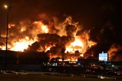 'Điểm nóng' Trung Đông ngày 21/8: Houthi tấn công cơ sở dầu mỏ của Aramco