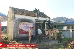 Cán bộ, chiến sĩ CSGT góp hơn 155 triệu đồng sửa nhà cho hộ nghèo