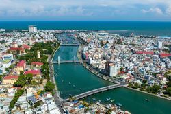Chồng nói bỏ tiền mua gần 1.900m2 đất, giấy tờ lại đứng tên vợ và người thân