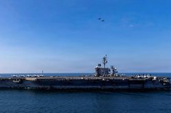 Sau 9 tháng ở Trung Đông, tàu sân bay USS Abraham Lincoln trở về Mỹ