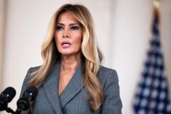 Bà Melania Trump nói đùa về việc 'ở ẩn' hơn một tháng