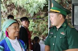 Nỗ lực chăm sóc sức khỏe cho người dân biên giới