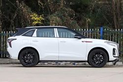 SUV hạng C động cơ PHEV, di chuyển 125km không cần đổ xăng, giá 620 triệu đồng