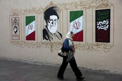 Mỹ chuẩn bị “đòn trừng phạt khắc nghiệt nhất lịch sử” với Iran