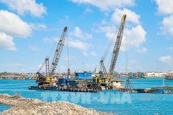 Dựng 'lá chắn' cho tàu cá Bắc sông Gianh trước mùa mưa bão