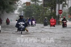 Tìm lời giải cho bài toán quản lý ngập lụt đô thị và lưu vực sông tại Việt Nam