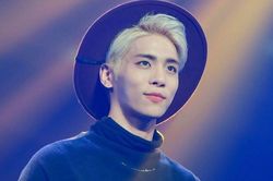 SHINee thắng giải, fandom gửi lời nhắn đầy xúc động đến Jonghyun