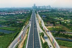 Hoàn thiện pháp luật về đất đai theo hướng kiến tạo, đi trước, mở đường cho phát triển
