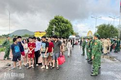 An Giang tiếp nhận 47 công dân Việt Nam do Campuchia trao trả