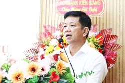 Ng&agrave;nh Ng&acirc;n h&agrave;ng Khu vực 15: Khơi th&ocirc;ng d&ograve;ng vốn nhưng kh&ocirc;ng hạ chuẩn t&iacute;n dụng