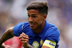 Xabi Alonso úp mở về Enzo Fernandez: Chelsea sẵn sàng chia tay ngôi sao Argentina cho Man City