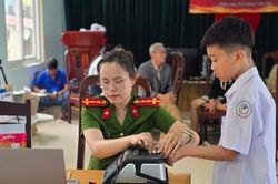 Công an phường Pleiku đẩy nhanh tiến độ cao điểm “40 ngày đêm” cấp căn cước, định danh điện tử