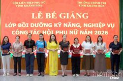 Bế giảng lớp bồi dưỡng kỹ năng, nghiệp vụ công tác hội phụ nữ
