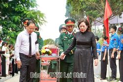 Trọn nghĩa tri &acirc;n, đưa đồng đội trở về