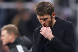 Lịch thi đấu cạm bẫy và bài toán chuyển nhượng thử thách Michael Carrick tại Manchester United