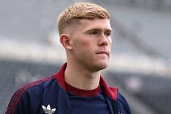 Lewis Hall bất ngờ từ chối Manchester United để làm hạt nhân trong kỷ nguyên mới ở Newcastle