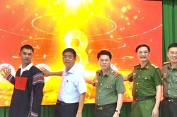 Ra mắt mô hình 'Buôn làng hiểu luật' tại xã Cư Jút
