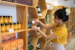 Nâng tầm mật ong Việt