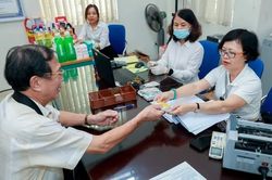 Thủ tục nhận trợ cấp hằng tháng cho lao động chưa đủ điều kiện hưởng lương hưu