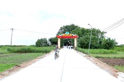 Đổi mới bản làng, 'đất vàng' cũng hiến
