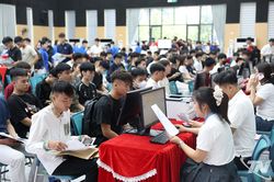 Các trường thuộc Đại học Thái Nguyên tổ chức đón tân sinh viên