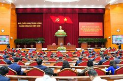 Không né tránh sai phạm - bản lĩnh của một Đảng cầm quyền