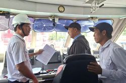 Trực 24/24h, siết an toàn tàu khách tuyến Sa Kỳ - Lý Sơn dịp 2/9