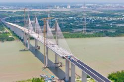 TP.HCM - Đồng Nai: Cầu Phước Khánh bắc qua sông Lòng Tàu đã liền một dải