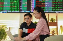 Nguồn hàng mới từ làn sóng cổ phần hóa, thoái vốn nhà nước