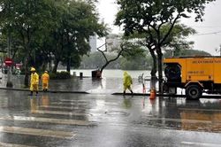 Hà Nội: Mưa lớn trên 100 mm, nhiều điểm từng ngập không tái diễn
