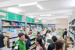 TP.Hồ Chí Minh: Bổ sung nguồn sách giáo khoa đáp ứng đủ nhu cầu cho học sinh năm học mới