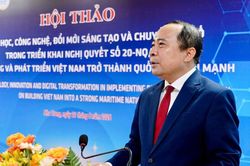 Làm chủ biển bằng tri thức, dữ liệu, công nghệ và đổi mới sáng tạo