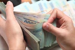 Nhiều ngân hàng trả lãi suất tiết kiệm trên 9%/năm