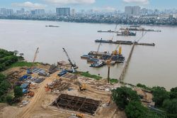 Phấn đấu hoàn thành 7 cầu vượt sông Hồng vào tháng 7/2027