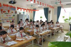 Giáo dục phổ thông đẩy mạnh AI, dự kiến dạy tiếng Anh bắt buộc từ lớp 1