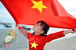 Bông hồng mùa Vu lan 2026: Hiếu với gia đình - nghĩa với non sông