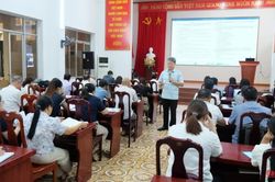 Nâng cao năng lực công tác an toàn thực phẩm cho 112 nhân viên y tế xã, phường